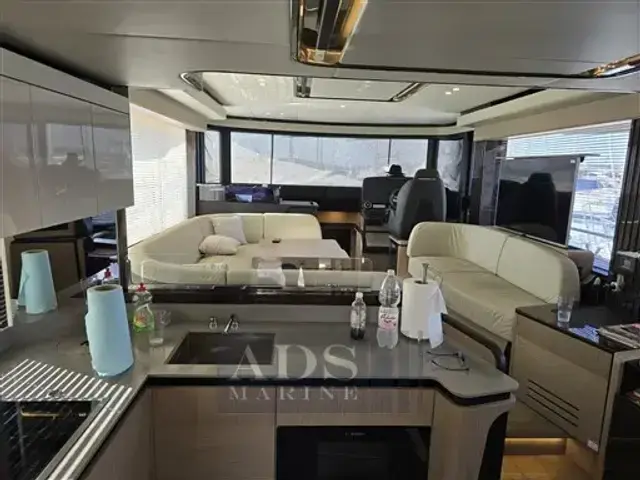 Absolute Navetta 52