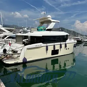 2017 Absolute Navetta 52