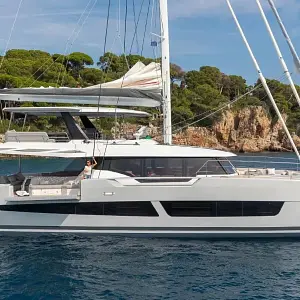 2025 Fountaine Pajot Thira 80