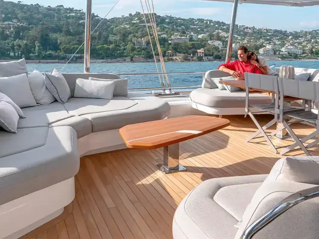 Fountaine Pajot Thira 80