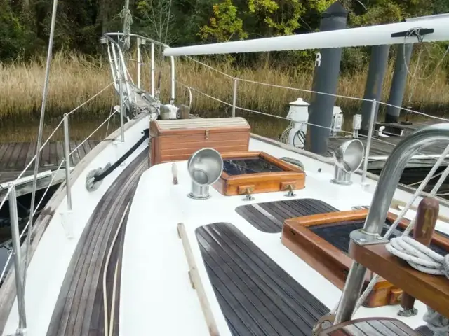 Hans Christian Pilothouse 39