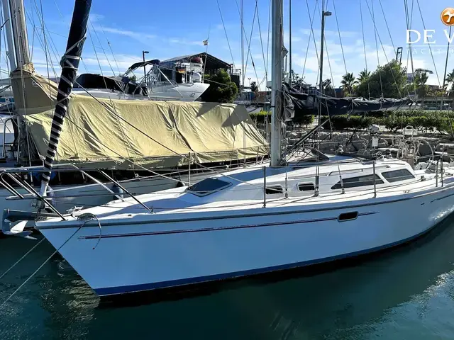 Catalina 320