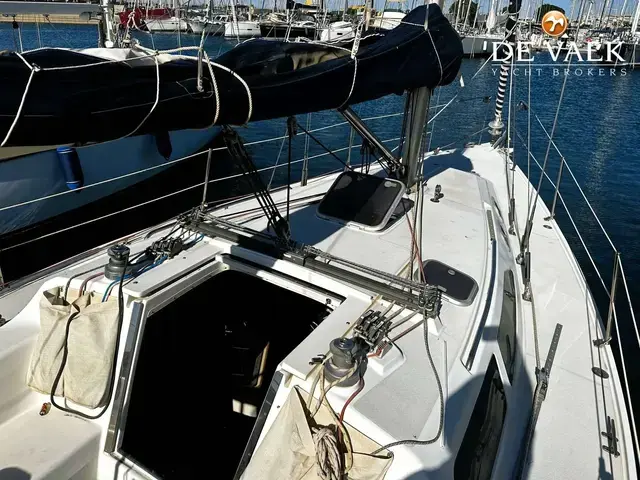 Catalina 320