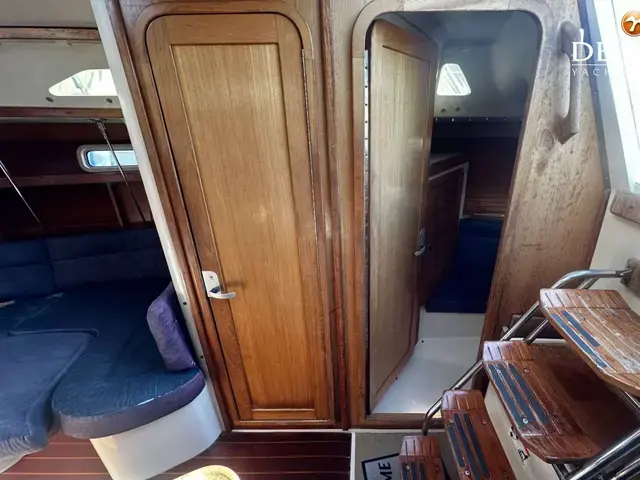 Catalina 320