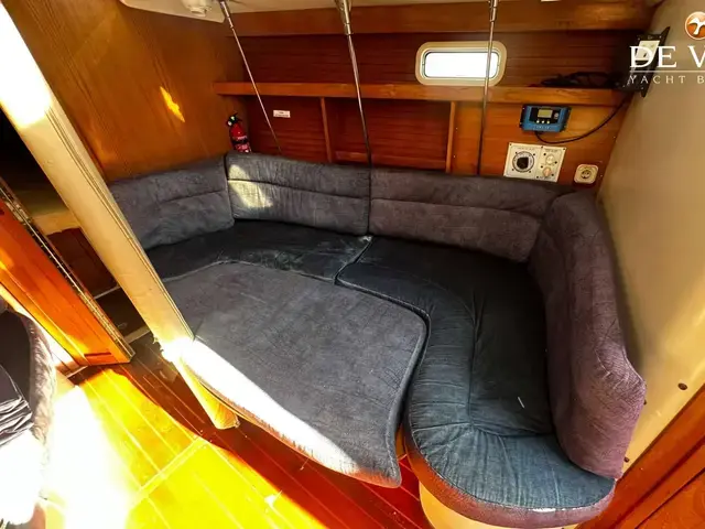 Catalina 320