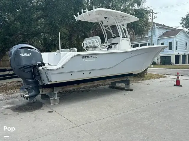 Sea Fox 248 Commander