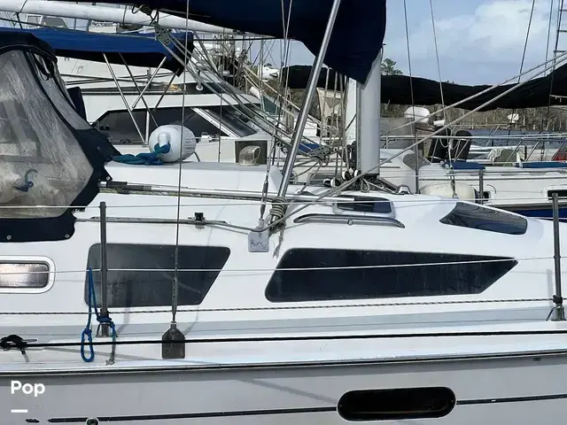 Hunter 326 Cruiser