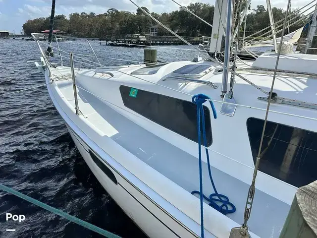 Hunter 326 Cruiser