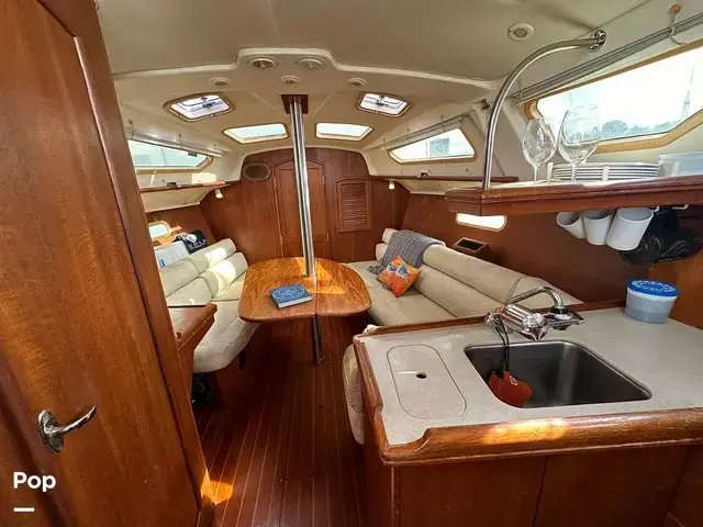 Hunter 326 Cruiser