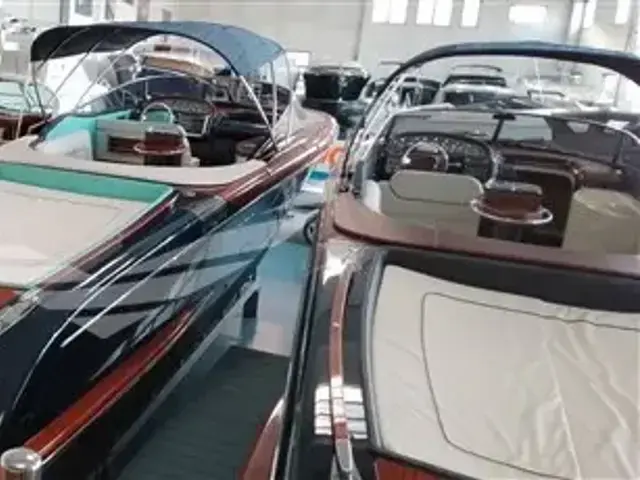 Riva 33 Aquariva