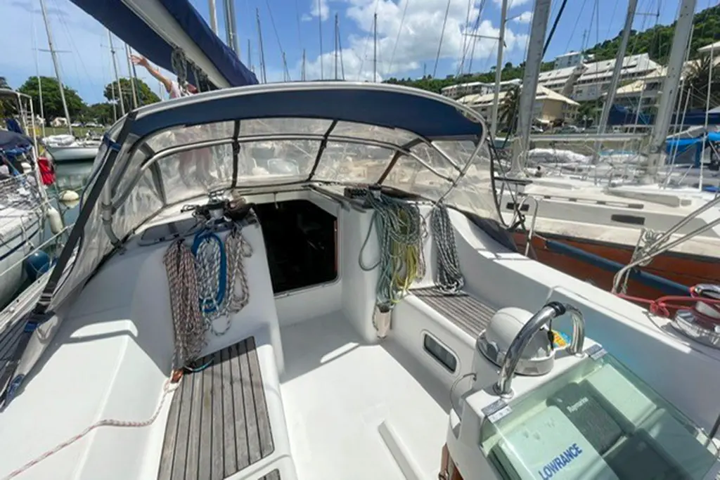 2022 Beneteau oceanis clipper 393