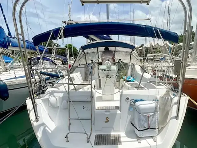 Beneteau Oceanis Clipper 393