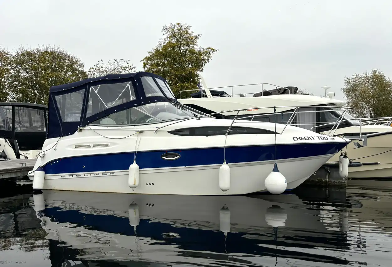 Bayliner 245