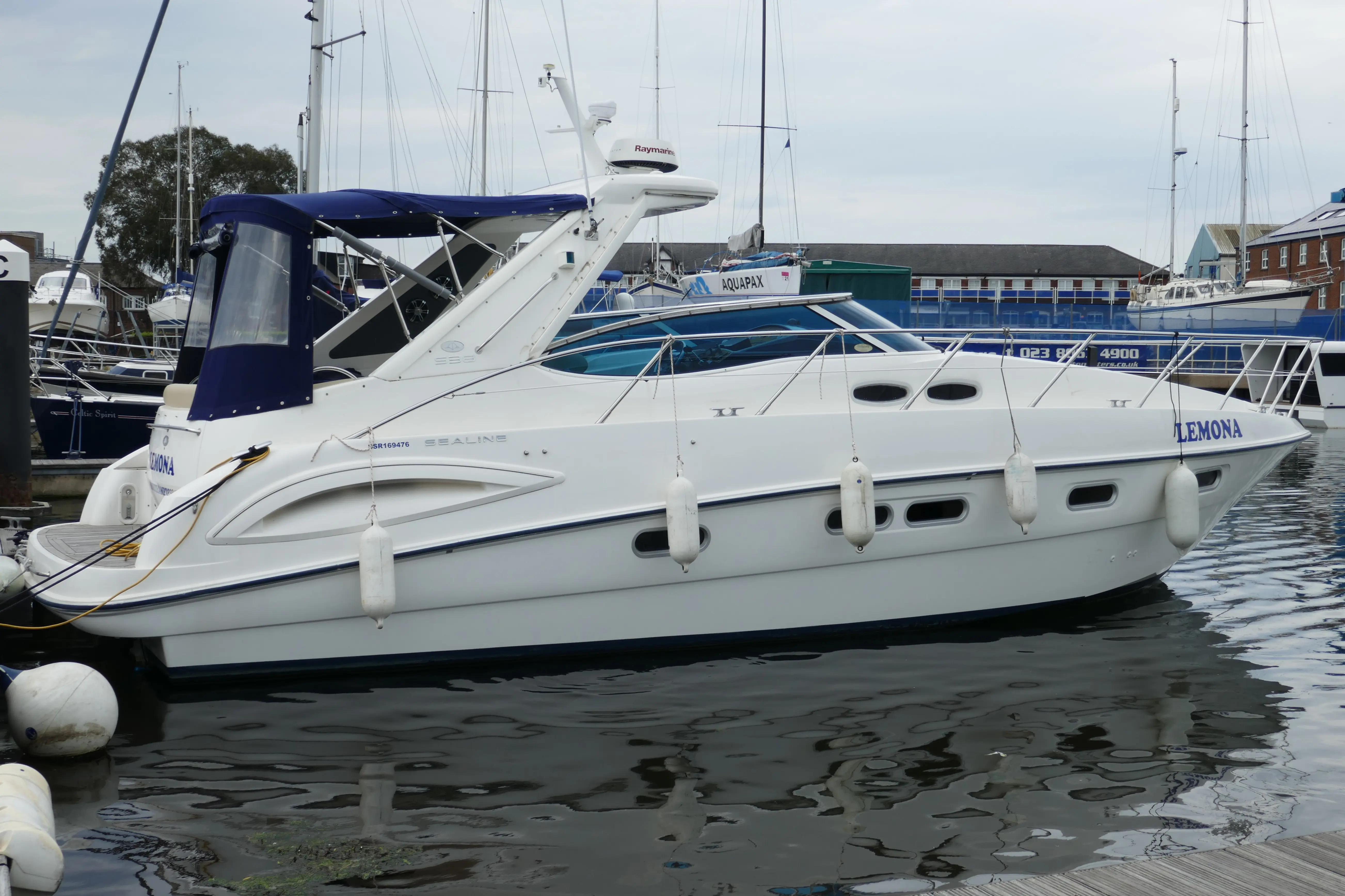 2003 Sealine s38