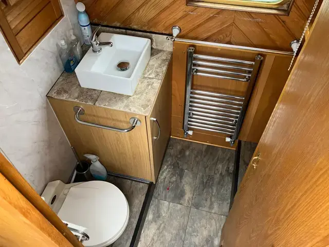 Colecraft 52 Narrowboat