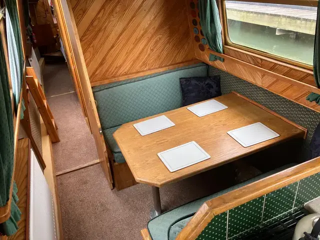 Colecraft 52 Narrowboat