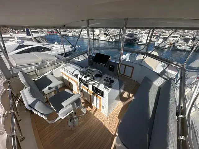 Hatteras 46