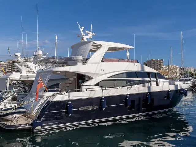 Princess Flybridge 72 Motor Yacht