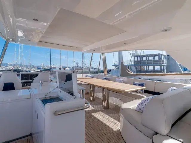 Princess Flybridge 72 Motor Yacht