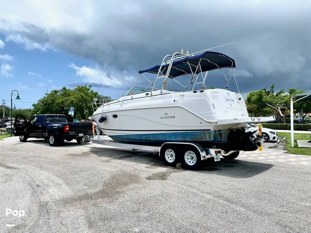 2006 Rinker 270 fiesta vee