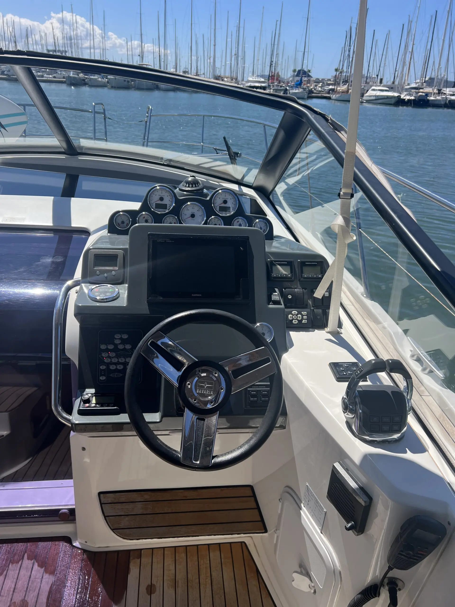 2016 Bavaria 33 sport