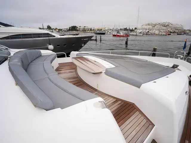 Sunseeker Yacht 86