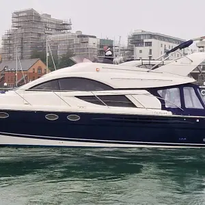 2001 Fairline Phantom 43