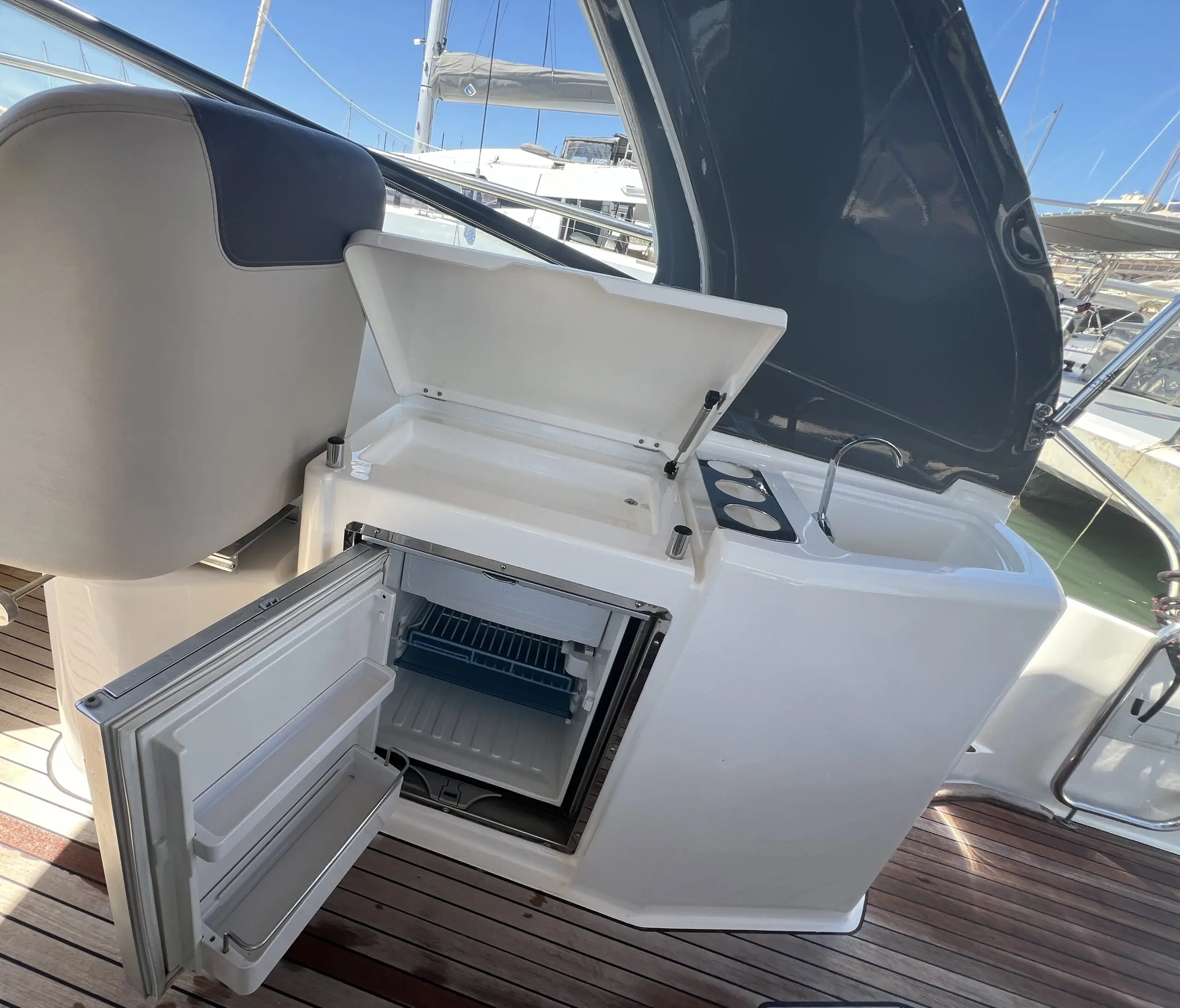 2016 Bavaria 33 sport