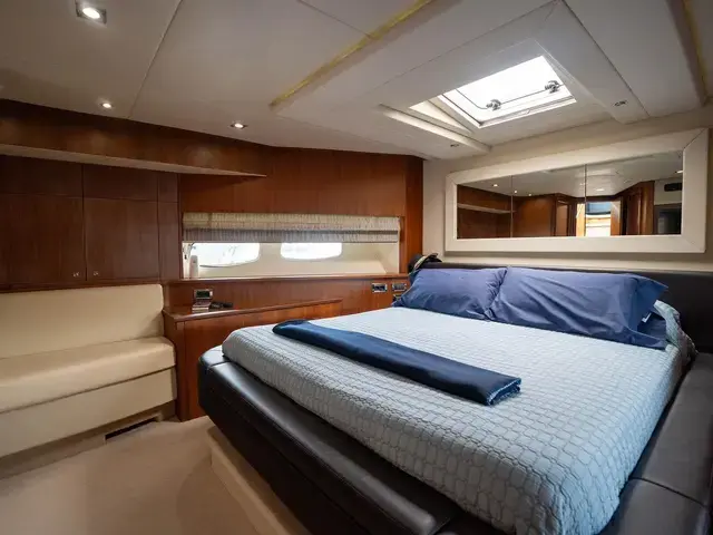 Sunseeker Yacht 86