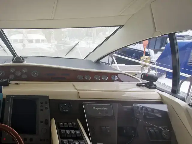 Fairline Phantom 43