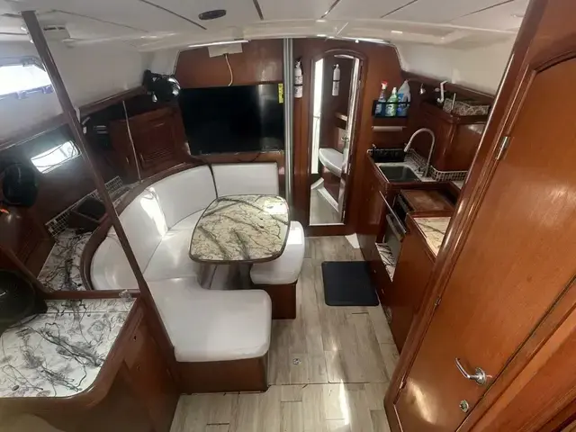 Beneteau Oceanis Clipper 393