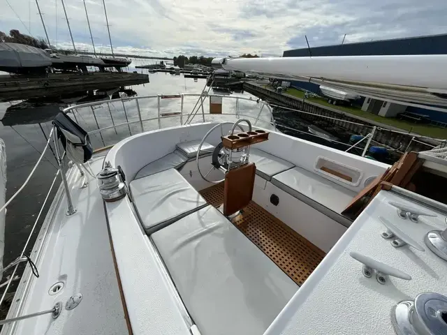 Nonsuch 30 Ultra