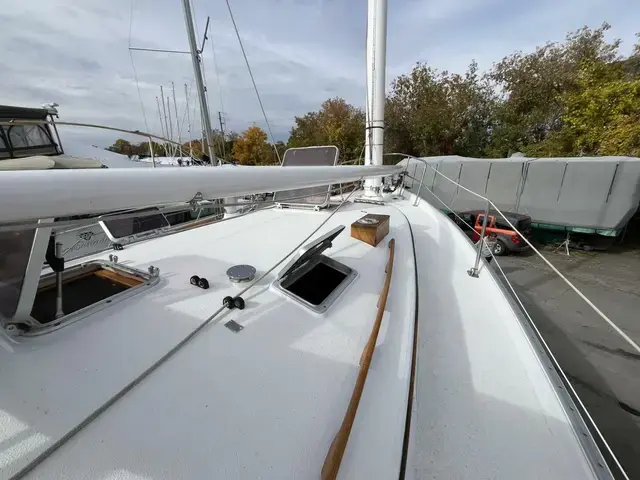 Nonsuch 30 Ultra