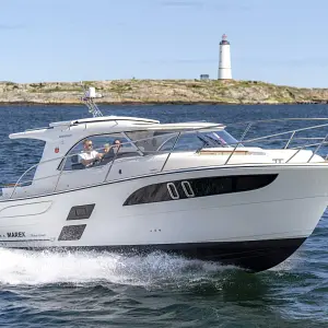 2025 Marex 310 Sun Cruiser