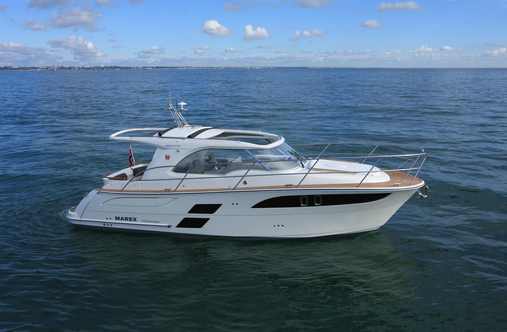 2025 Profile 310 sun cruiser