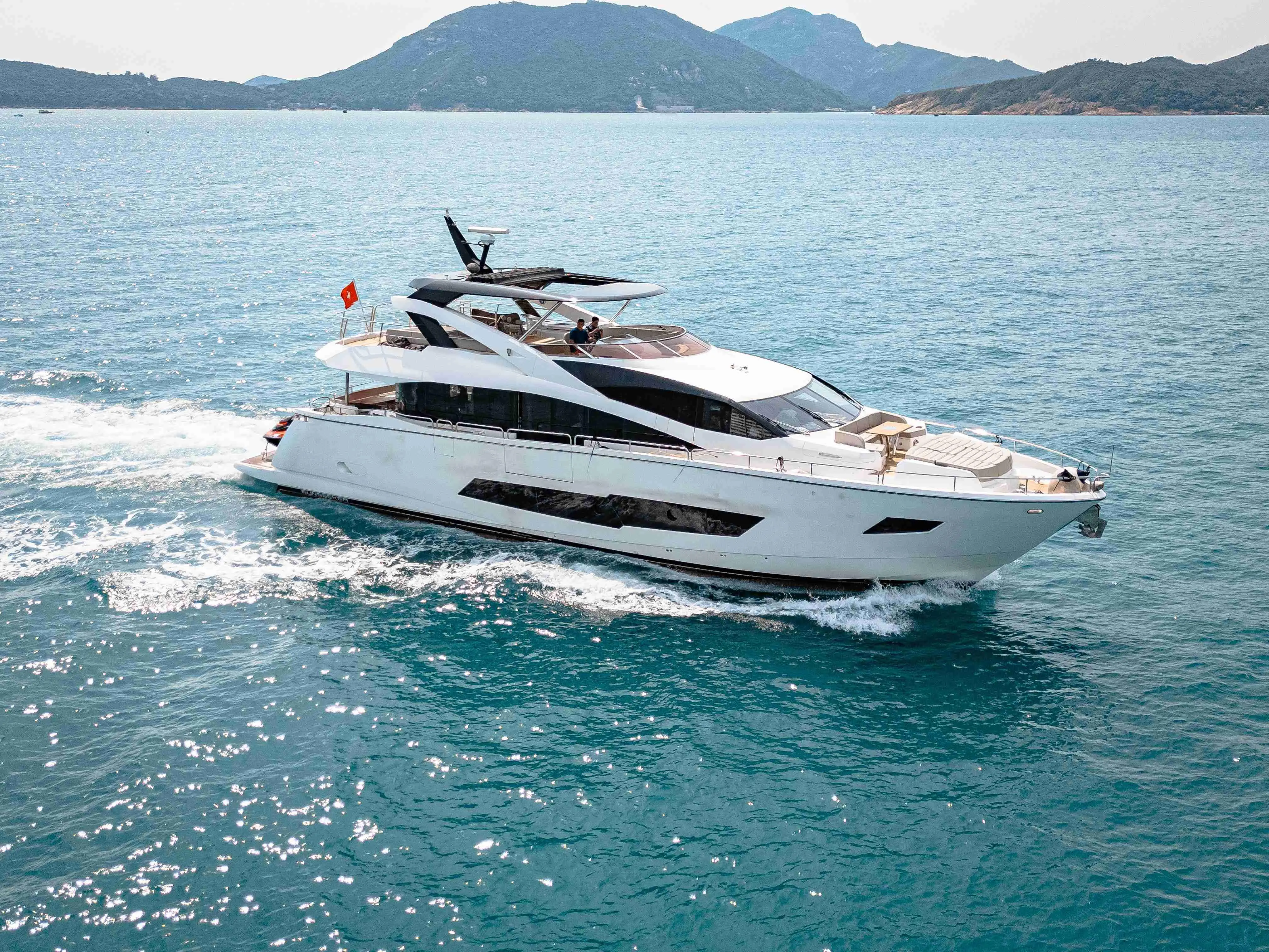 2016 Sunseeker yacht 86