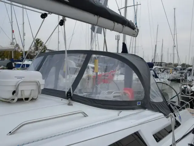 Hanse 348