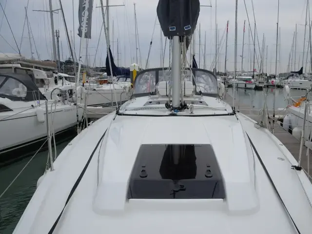 Hanse 348