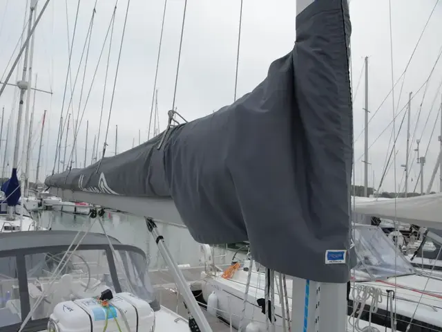 Hanse 348