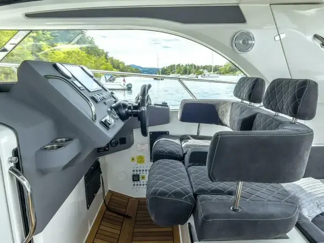 Marex 310 Sun Cruiser