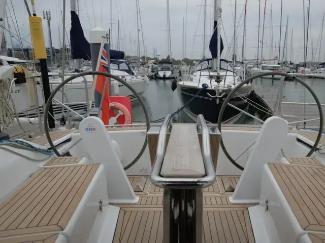 Hanse 348