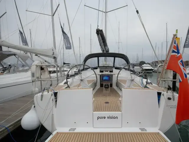 Hanse 348