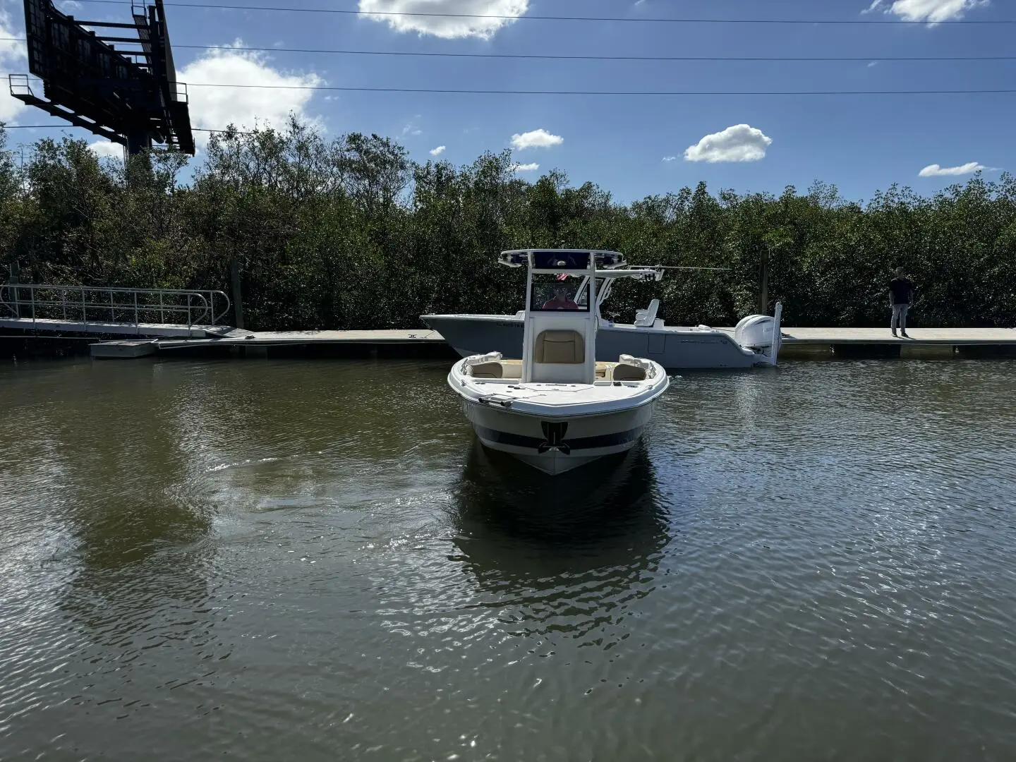 2019 Nauticstar 251 hybrid