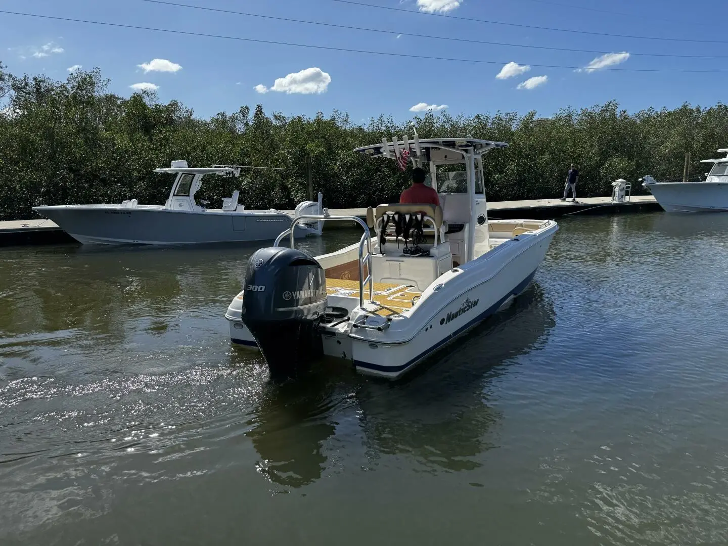 2019 Nauticstar 251 hybrid