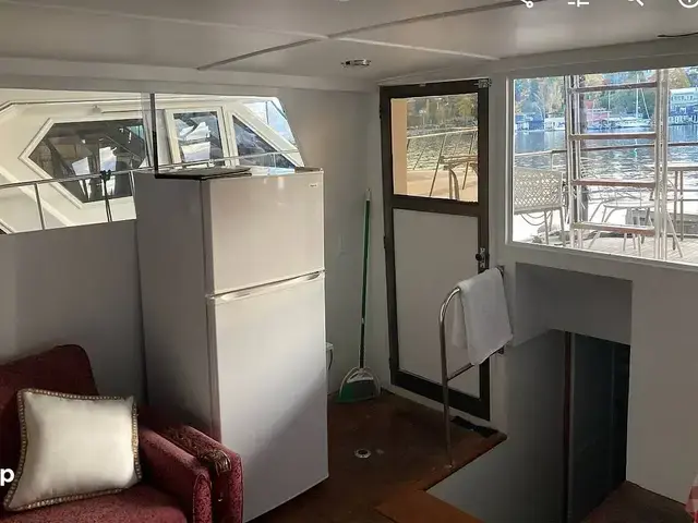 Super Van Craft 44