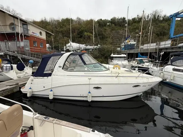 Rinker 280 Express Cruiser