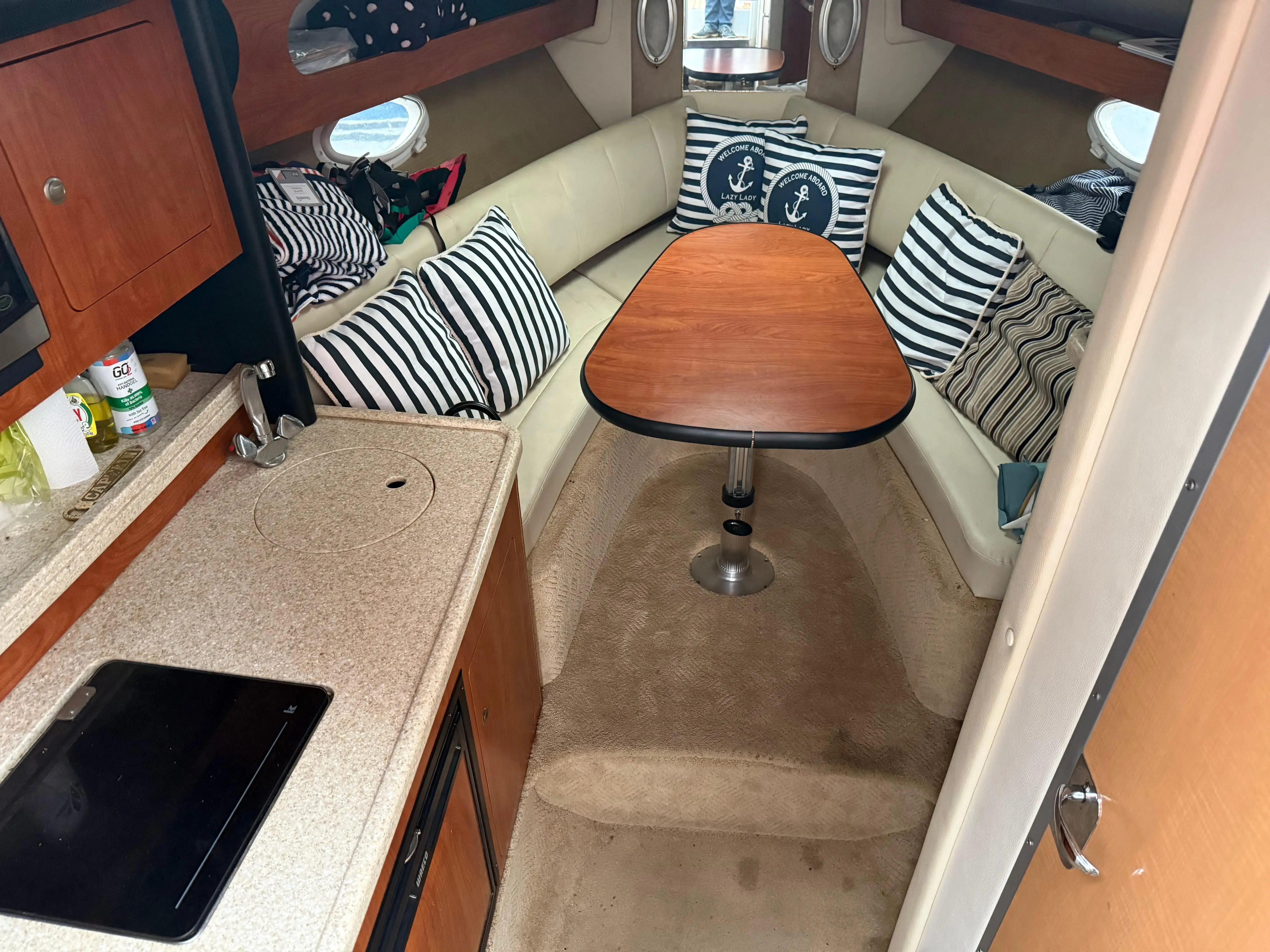 2008 Rinker 280 express cruiser