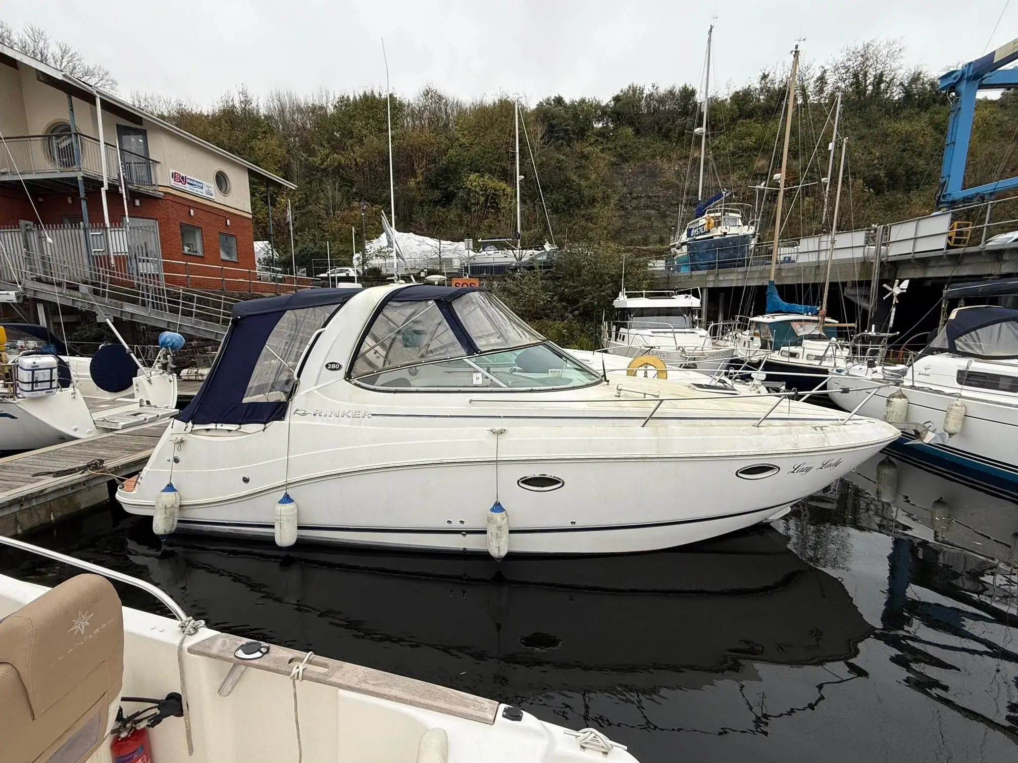 2008 Rinker 280 express cruiser