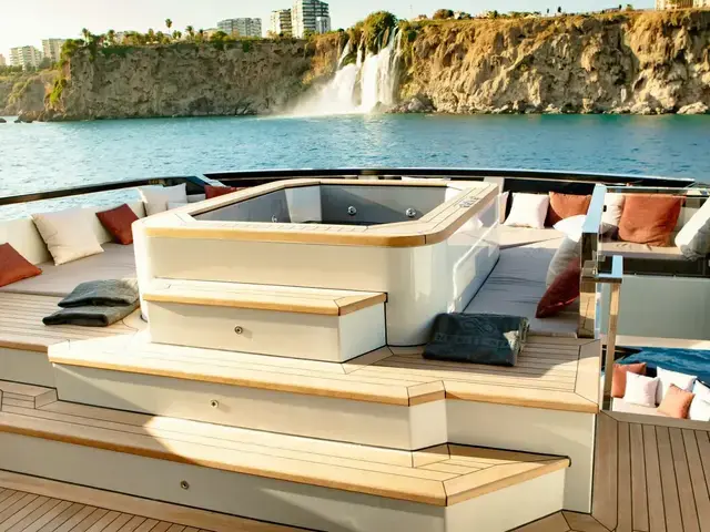 Ava Yachts Custom