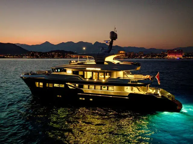 Ava Yachts Custom